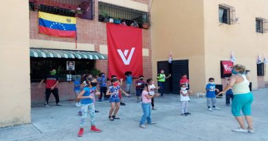 Presidente Maduro saluda a Niños y Niñas de la Patria en su Día