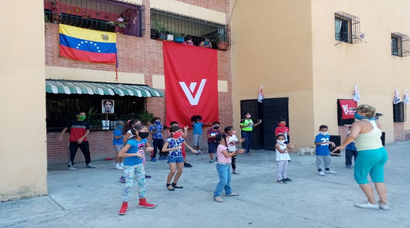 Presidente Maduro saluda a Niños y Niñas de la Patria en su Día
