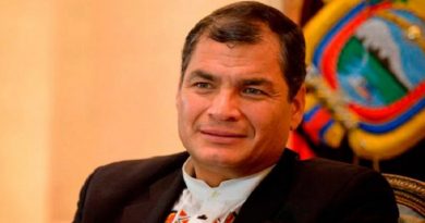 Expresidente Correa denuncia maniobras para impedir candidatura en Ecuador