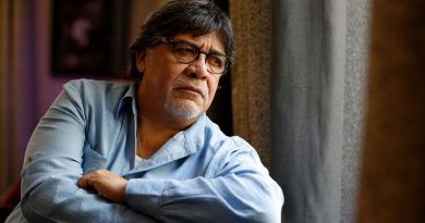 Falleció en España escritor chileno Luis Sepúlveda por Covid-19