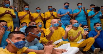 Recintos penitenciarios suman esfuerzos productivos para hacer frente al Covid-19