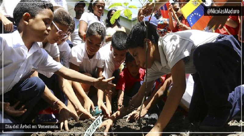 El título es: Nueva Política de Hidrocarburos en Venezuela