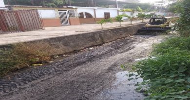 Ejecutan labores de limpieza y saneamiento de ríos, diques y quebradas en el municipio Bolívar en Aragua