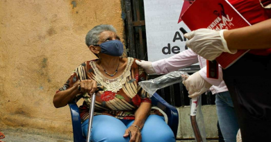 Presidente Maduro recuerda importancia de usar el tapabocas durante jornada de flexibilización segura dirigida a abuelos y niños