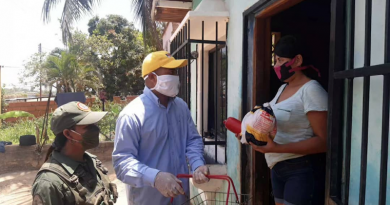 Habitantes del sector “El Razetti” en Anzoátegui adquieren combos proteicos a través del Plan “Yo Compro en Casa”