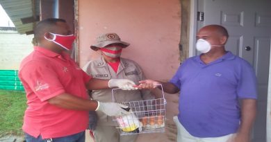 Distribuyen proteínas Casa por Casa a familias de Delta Amacuro