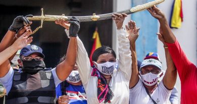 Gobierno Bolivariano condecora al pueblo de Chuao por su histórico papel en defensa de la Patria