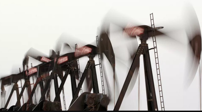Arabia Saudí bajará producción del petróleo en 1 millón de barriles diarios adicionales