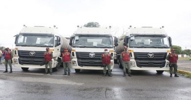 Protector del estado Táchira entregó 8 cisternas para abastecer de agua a diferentes municipios de la entidad
