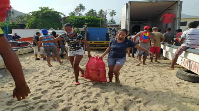 Misión Alimentación entrega proteína animal Casa por Casa en las costas aragüeñas