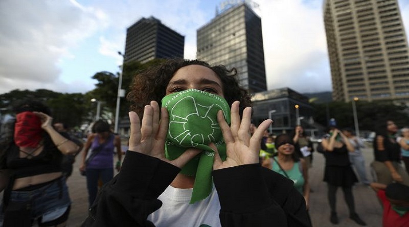 Colectivos feministas del mundo en alerta ante aumento de feminicidios durante pandemia