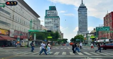 México reporta 1.073 fallecidos por la Covid-19 en el exterior