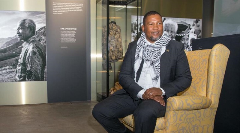 El régimen de apartheid persistirá mientras continúe la ocupación israelí de los territorios palestinos, advirtió un nieto de Nelson Mandela.