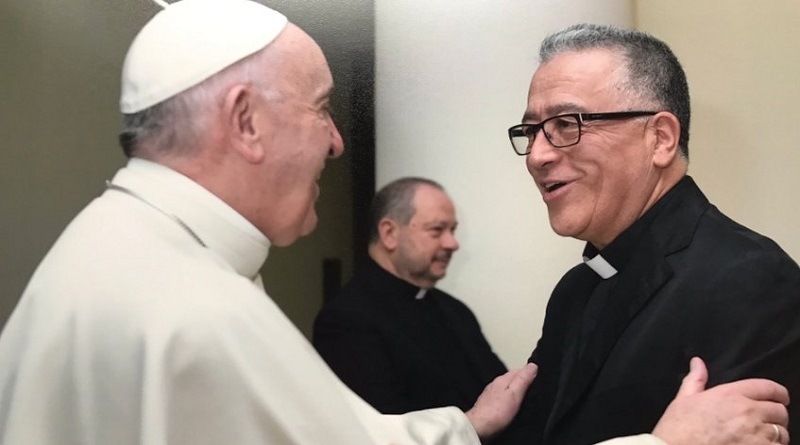 Padre Numa da bienvenida a migrantes que retornan y se pregunta ¿Dónde están quienes los empujaron a irse?