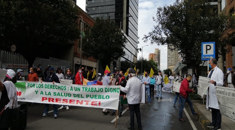 Centrales obreras de Colombia defienden sus derechos laborales en medio de la pandemia