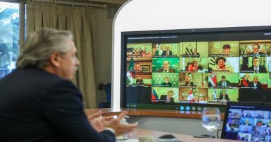 Presidente de Argentina evalúa nuevas medidas de contención de la Covid-19