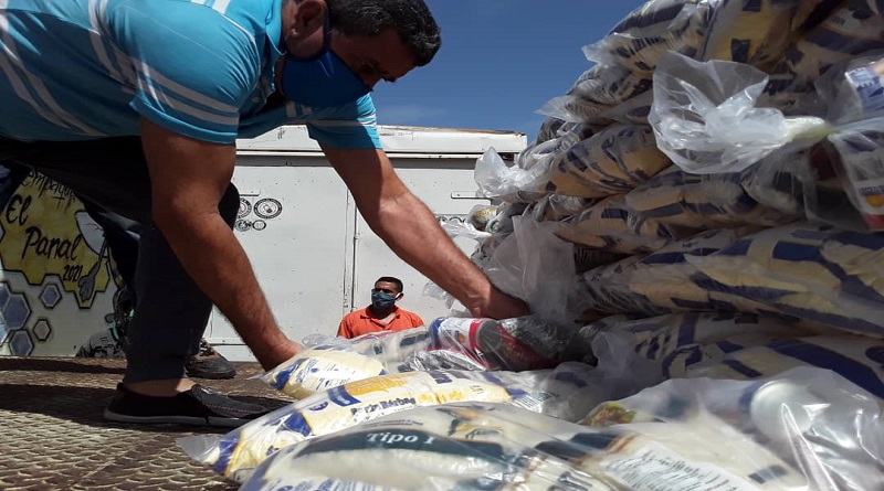 Beneficiadas familias de Valencia con la entrega de 16 mil 532 combos CLAP
