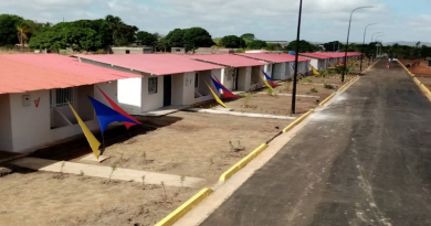 Un total 20 unidades habitacionales autoconstruidas entregó la GMVV en Urbanismo "Villa Bolipiar" del estado Bolívar