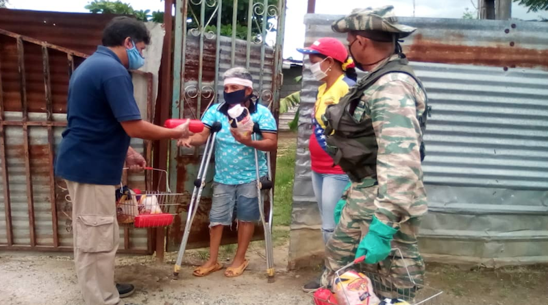 Más de 3 mil familias de Fundo Coropo en Aragua recibieron proteínas casa por casa