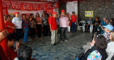 Organizaciones populares apoyan irrestrictamente políticas sociales del presidente Nicolás Maduro