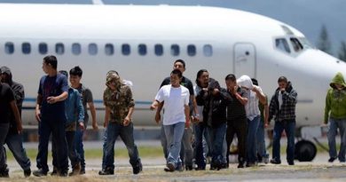 "The New York Times" califica de "amanaza a la salud pública" política de deportaciones en masa de EE. UU.