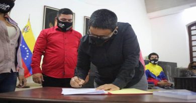 Alcaldía de Caracas firma ordenanza para prevenir posibles focos de contagios de Covid-19 en la ciudad capital