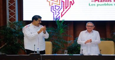Pueblo venezolano felicita en su cumpleaños al General de Ejército de Cuba Raúl Castro