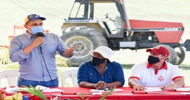 Entregan créditos, insumos y financiamiento a 23 productores del estado Sucre