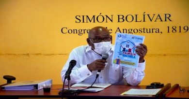Nuevo Plan para fortalecer el sistema educativo a distancia se concentrará en cinco ponencias
