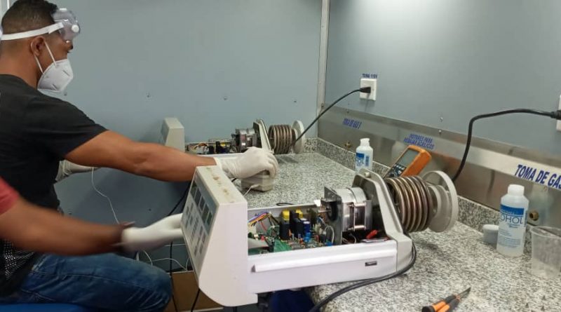 VenSalud ha reparado 3.360 equipos médicos en lo que va de año en 165 hospitales del país