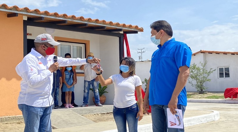 Barinas | 30 familias reciben sus viviendas dignas en urbanismo Rafael Urdaneta
