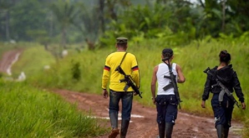 Grupos paramilitares impidieron y prohibieron que su cadáver se le hiciera el levantamiento por parte de las autoridades. | Foto: Twitter @CINEP_PPP