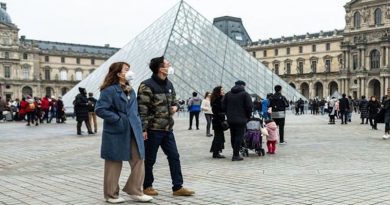 Francia hará obligatorio uso de tapabocas en lugares públicos cerrados