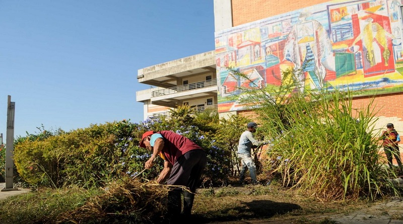 Recuperan y embellecen espacios de la Universidad de Carabobo
