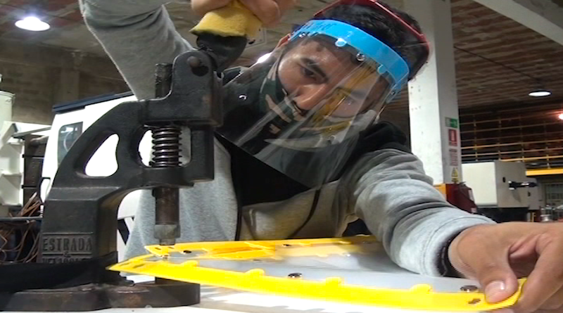 MinComercio Nacional estimula producción de 480 mil protectores faciales al mes en el estado Miranda