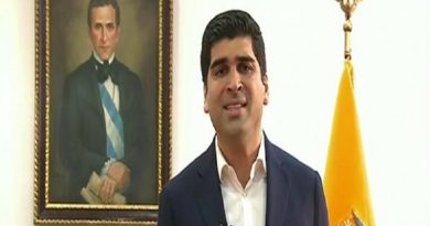 Otto Sonnenholzner renunció al cargo de vicepresidente de Ecuador