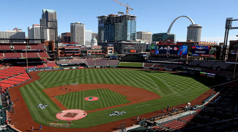 Posponen juego entre Cardenales y Cerveceros por dos positivos de COVID-19