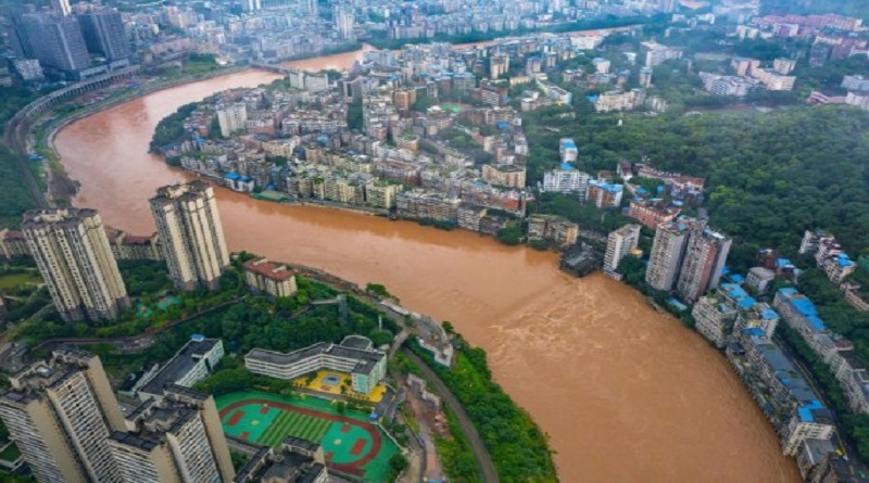 Intensas lluvias renuevan la alerta azul en China
