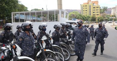 Funcionarios de la PNB garantizan fiel cumplimiento de medidas de bioseguridad en la parroquia Sucre en Caracas