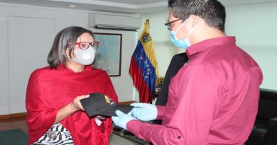 Juventud universitaria reafirma su compromiso con la democracia venezolana