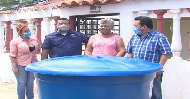Entregan tanques de agua a 200 familias del municipio Zamora en Falcón