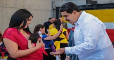 Presidente Maduro celebra el III Aniversario del Plan Parto Humanizado
