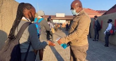 Desde el 27 de julio Sudáfrica cierra escuelas públicas por un mes debido a Covid-19