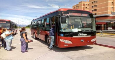 Buses rojos de Trolebús Mérida garantizan movilidad ante ausencia de líneas privadas del transporte público