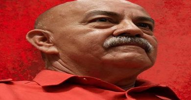 Autoridades de La Guaira rinden homenaje al líder revolucionario Darío Vivas