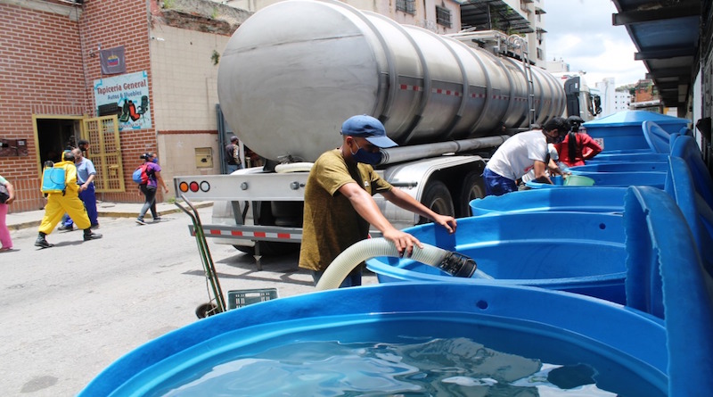 Plan Agua para Caracas distribuye más de 1 millón de litros por día en comunidades, CDI, hoteles sanitarios y hospitales centinelas