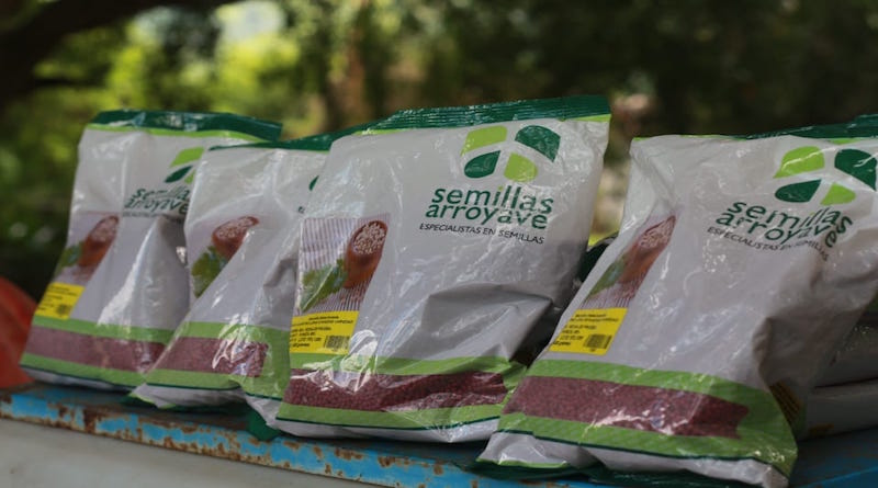 MPPEU entrega semillas de cilantro a Casas de Estudios en Aragua