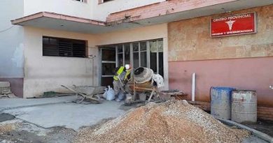 Cuba construye nuevos laboratorios de biología molecular