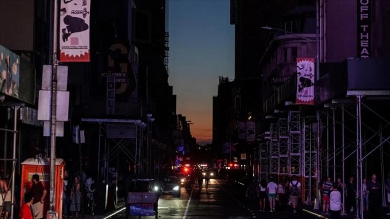 EE.UU. | Apagón en Manhattan deja gran parte de Nueva York en oscuridad