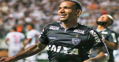 Corinthians recibe al venezolano Rómulo Otero